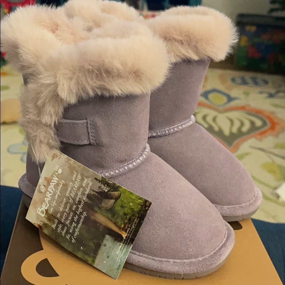 NWT Bearpaw Betsey Toddler Boot